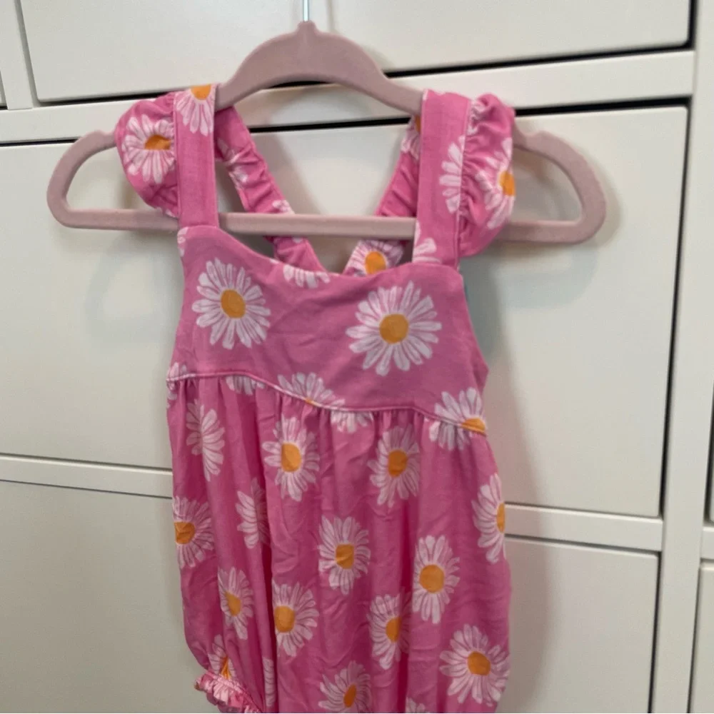 Posh Peanut Pink Floral Romper 12-18mo VGUC